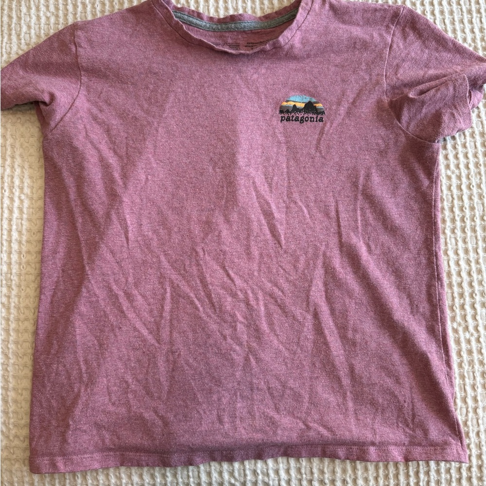 Patagonia Women’s T-shirt Size Medium